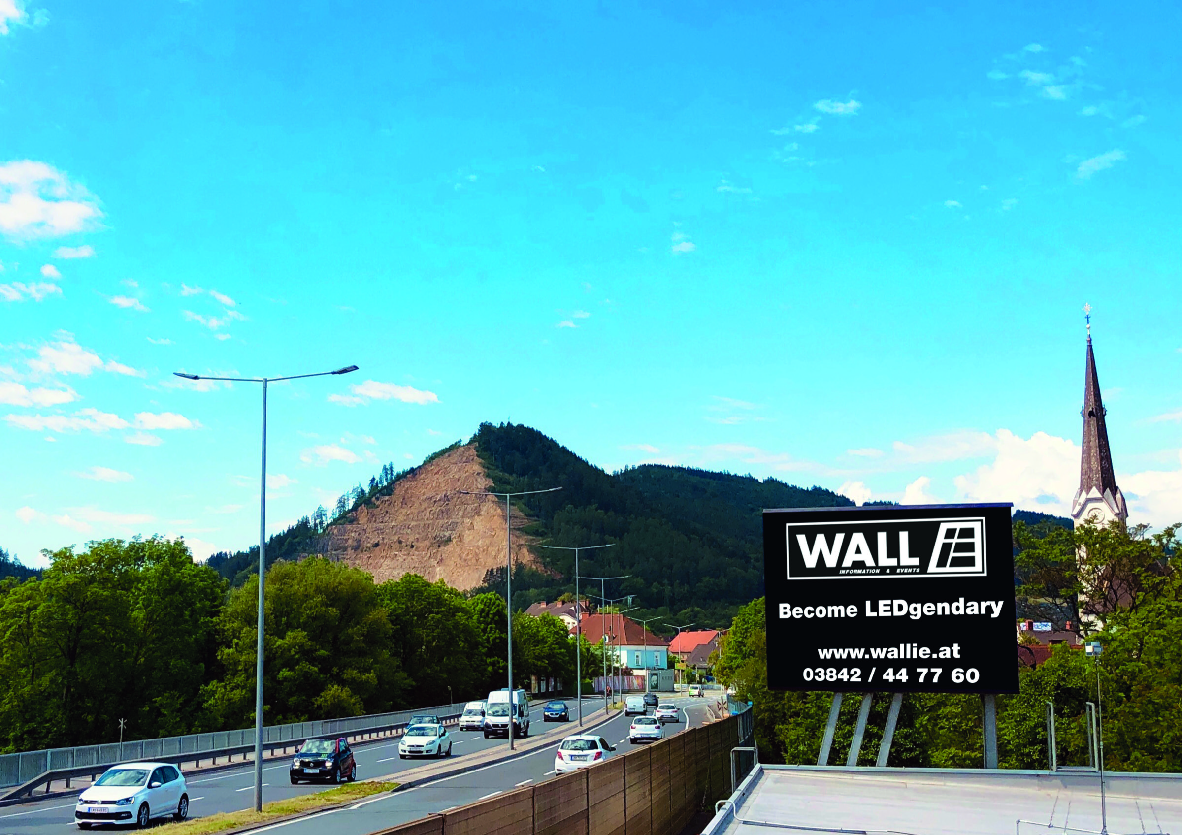 Die WALLIE LED-Werbewand an der Bundesstraße in Leoben